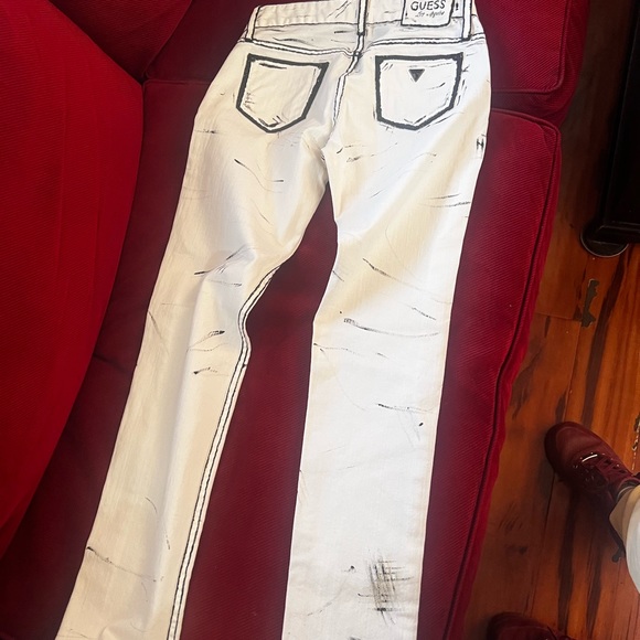Jean Hand painted ( Cartoon) GUESS size 26 great condition! - Picture 4 of 8